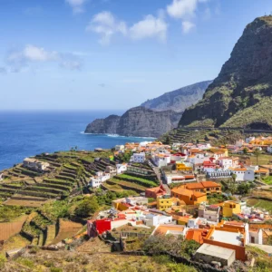 Wyspa La Gomera z północy Teneryfy (Puerto de la Cruz)